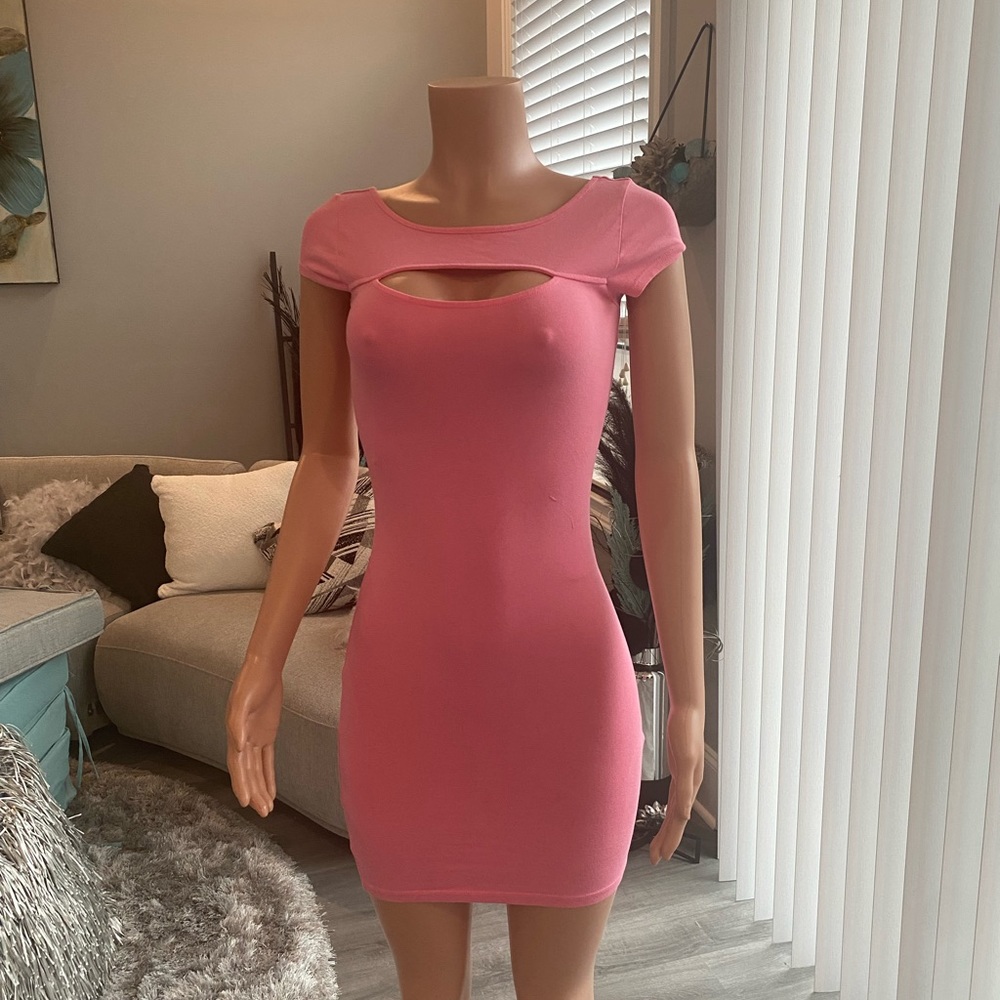 Pink bodycon mini dress